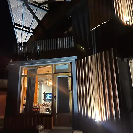 Mishelter Villa