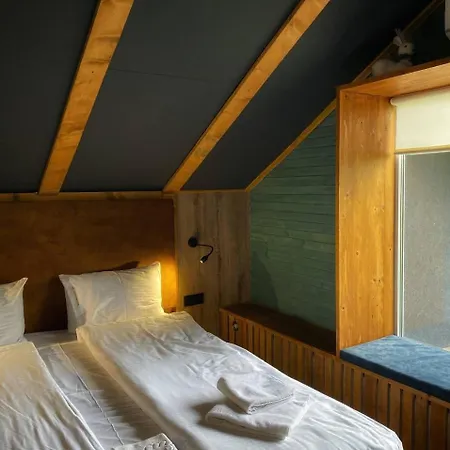 Alpstuga Mishelter *