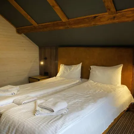 Mishelter Villa *